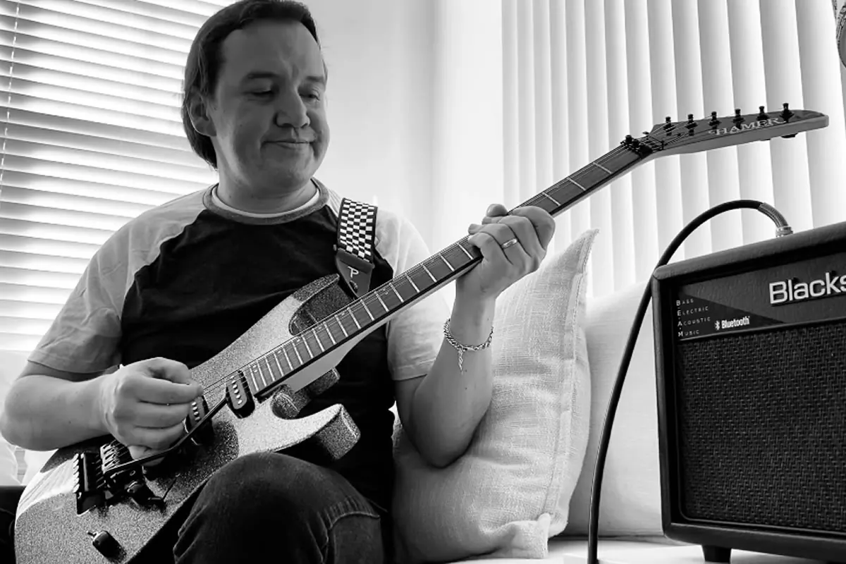 Bass lesson at Stars Music School